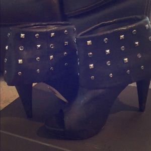 Black open-toe Vince Camuto Booties